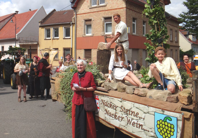 Festumzug an der Kerb in Erbes-Büdesheim