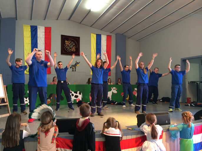 Jugendfeuerwehr bei Sitzung Nack 2017